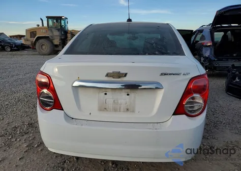 2015 Chevrolet Sonic Lt z USA, uszkodzony, nr VIN 1G1JD5SH3F4127103